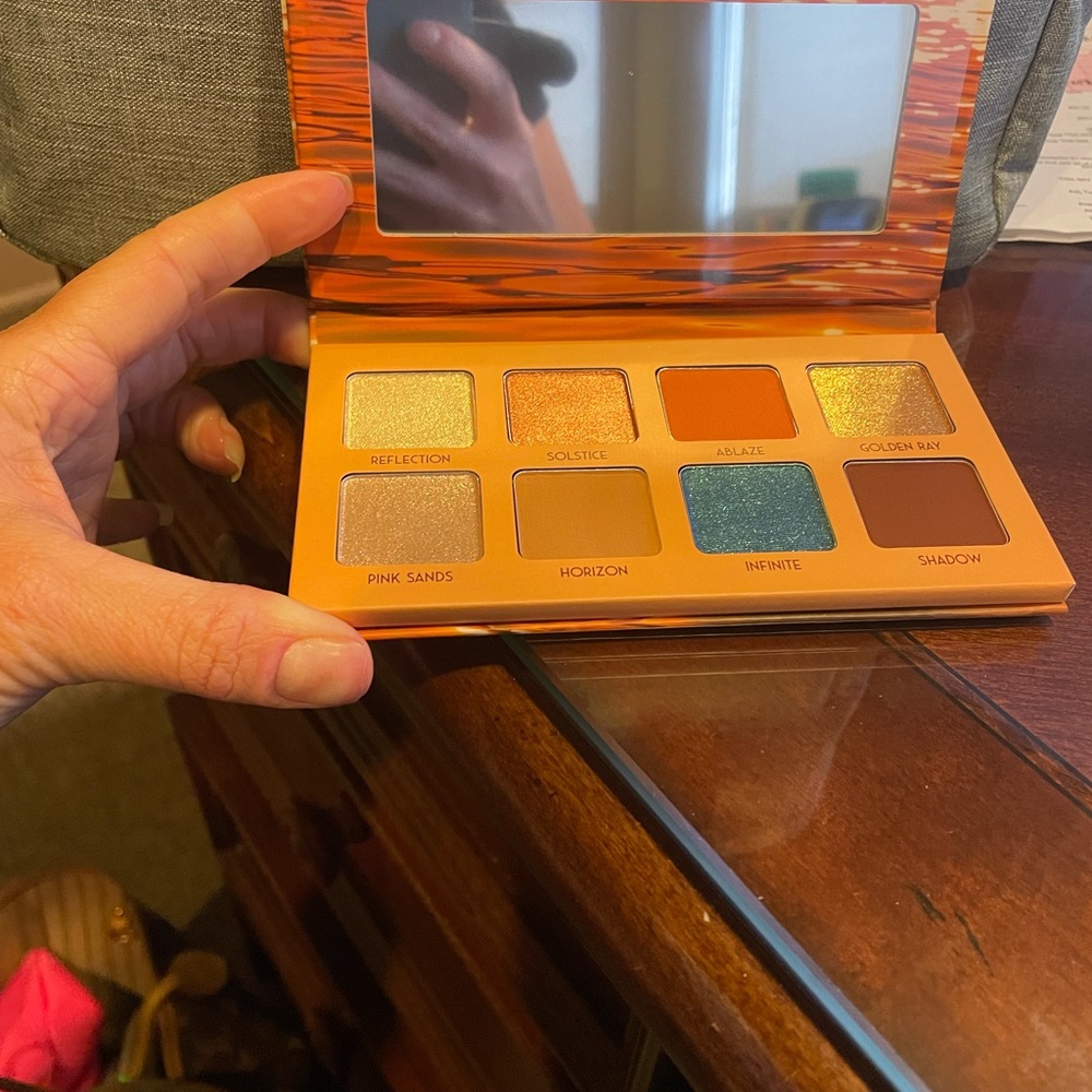 NIB Beauty For Real Golden Hour Palette - Picture 10 of 14